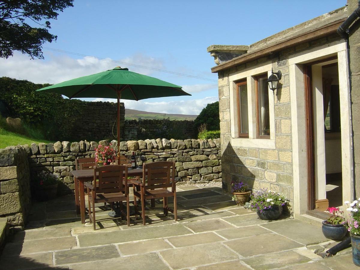 Royds Hall Cottage Keighley Exterior foto